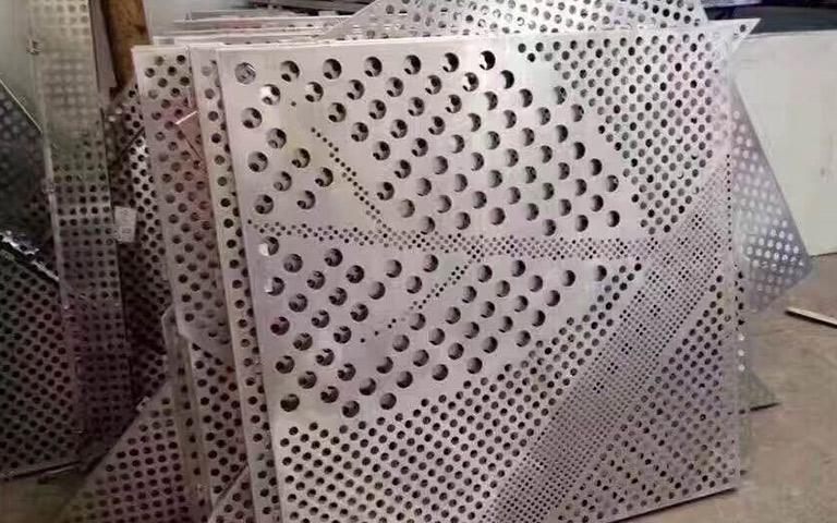冲孔铝单板1